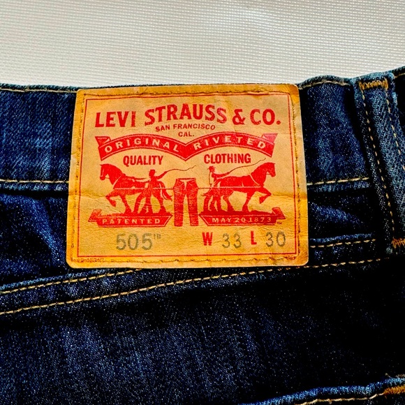 Levi’s Classic Jeans 33x32 - Picture 1 of 4